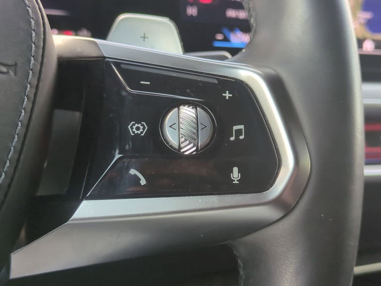 Thumbnail: 2023 BMW 7 Series - 26