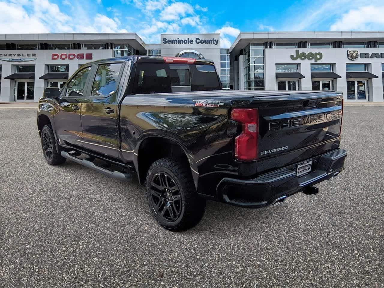 2025 Chevrolet Silverado 1500  6