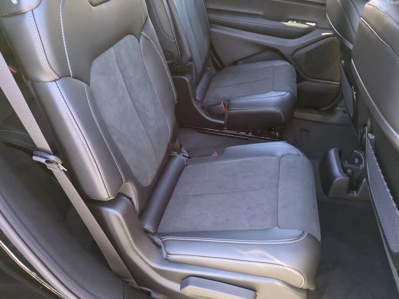 Thumbnail: 2025 Jeep Grand Cherokee L - 21