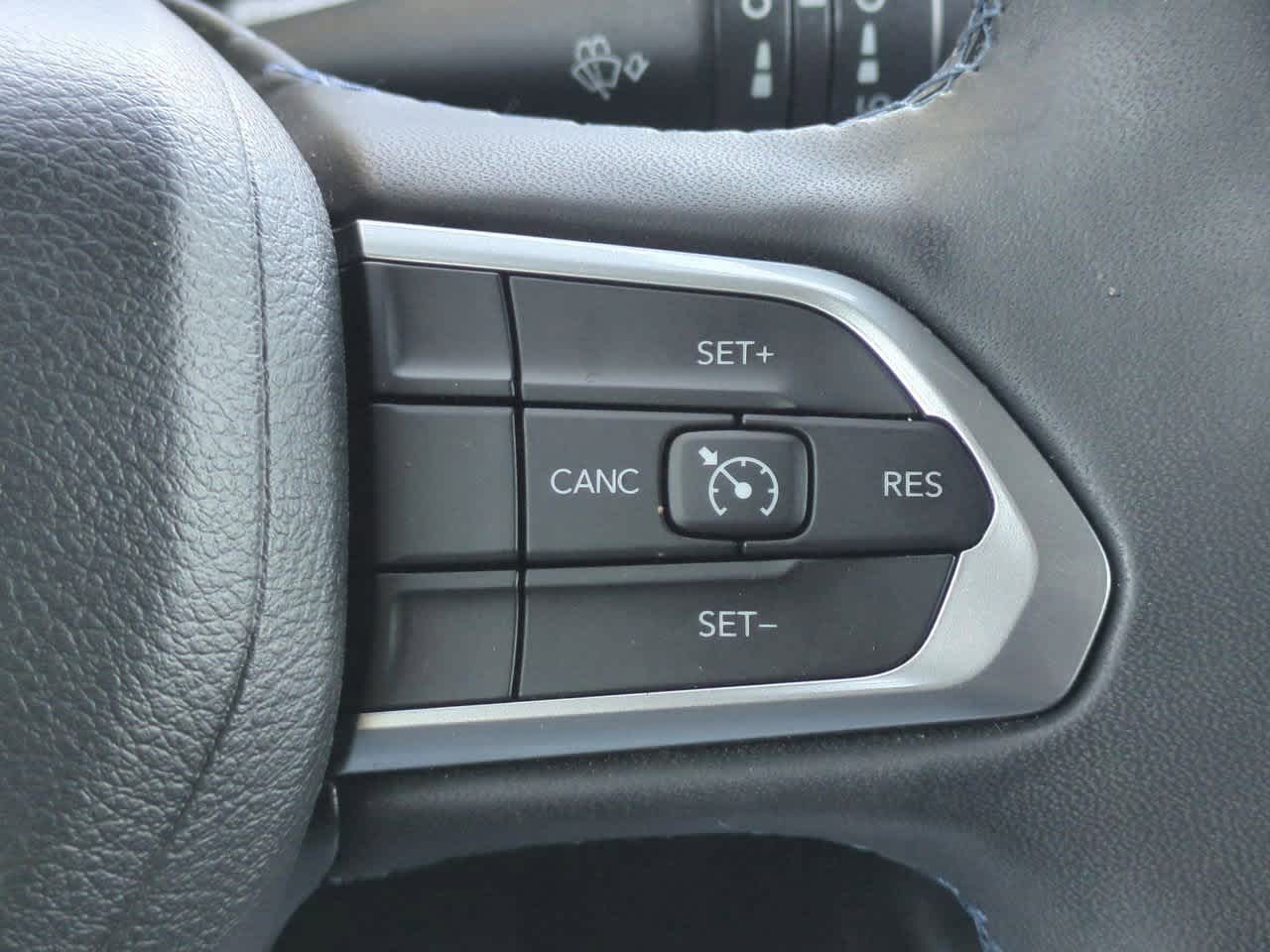 Thumbnail: 2022 Jeep Compass - 25