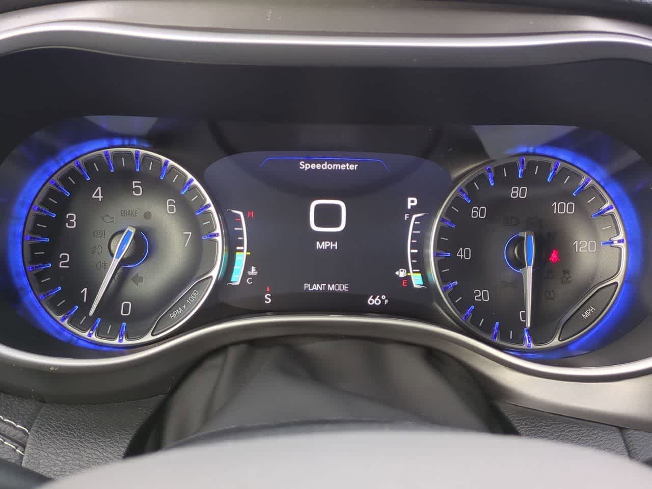 Thumbnail: 2026 Chrysler Pacifica - 34