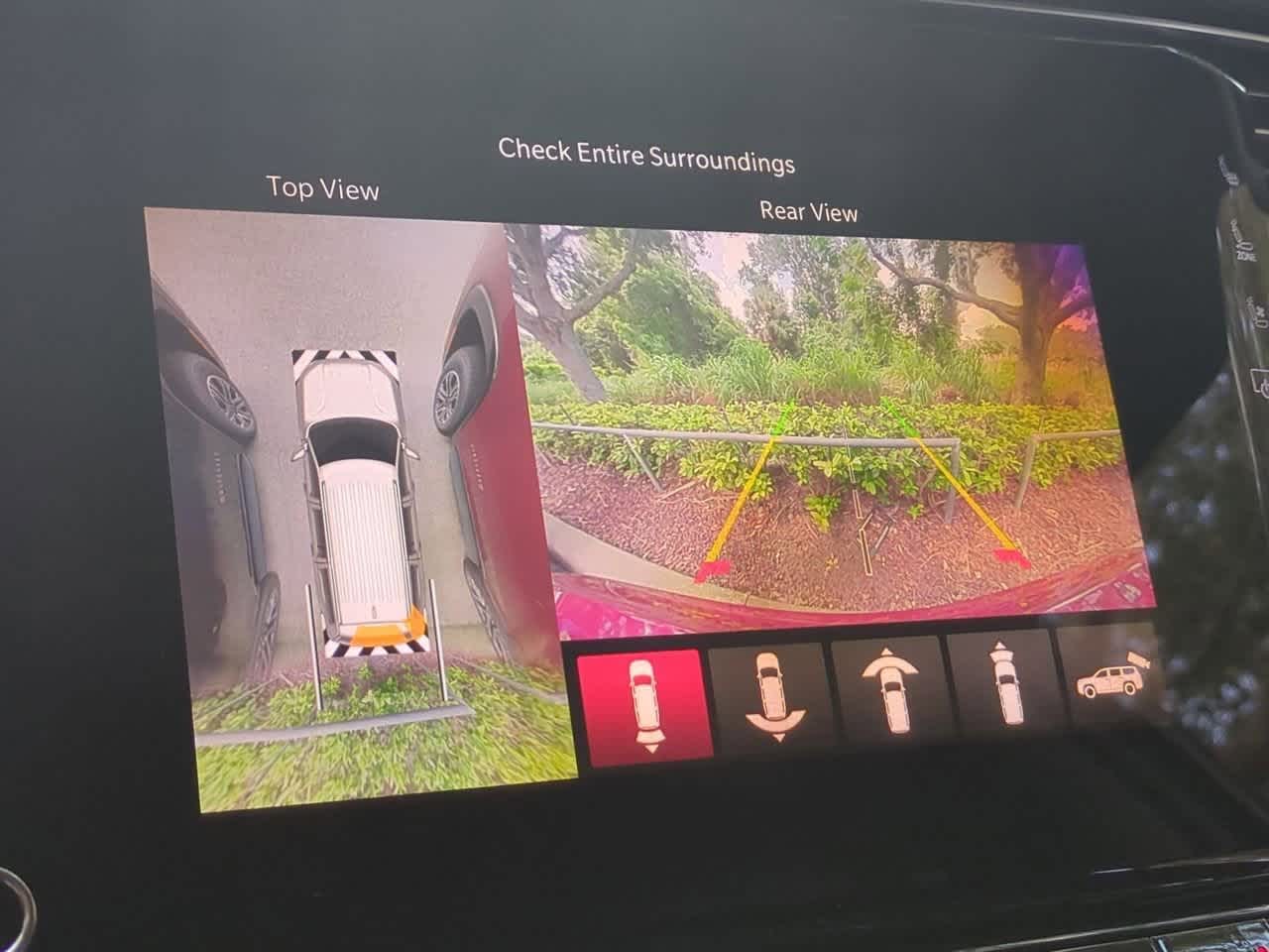 Thumbnail: 2025 Jeep Wagoneer - 30