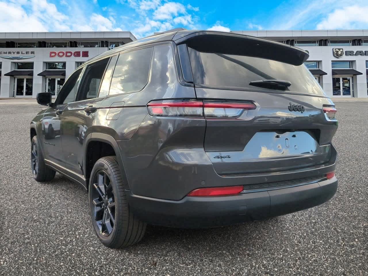 Thumbnail: 2025 Jeep Grand Cherokee L - 6