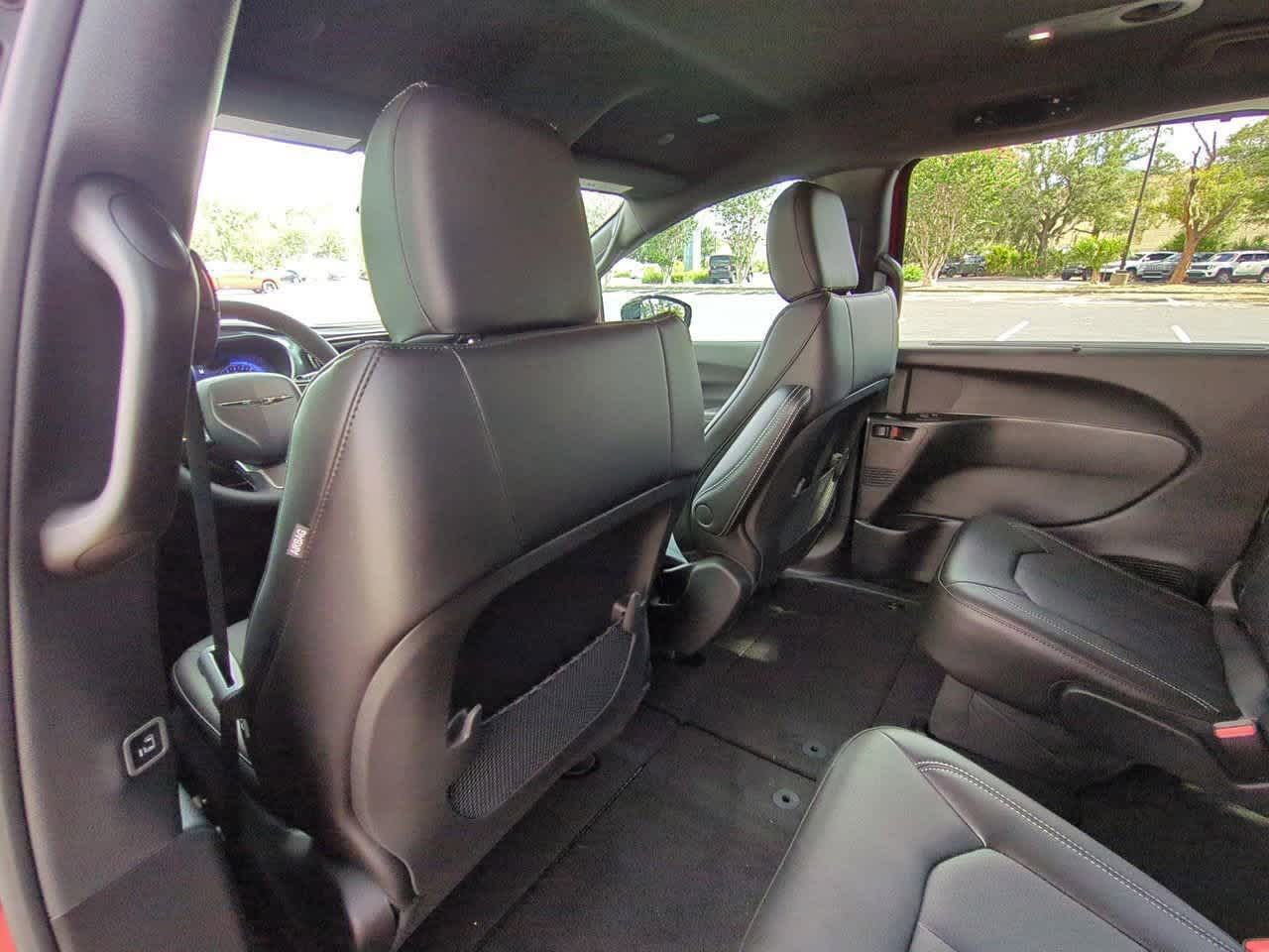 Thumbnail: 2026 Chrysler Voyager - 19