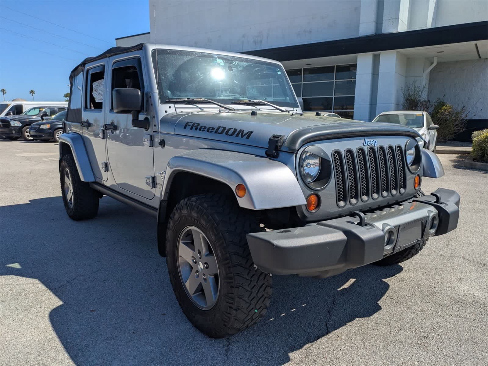 Thumbnail: 2013 Jeep Wrangler - 3