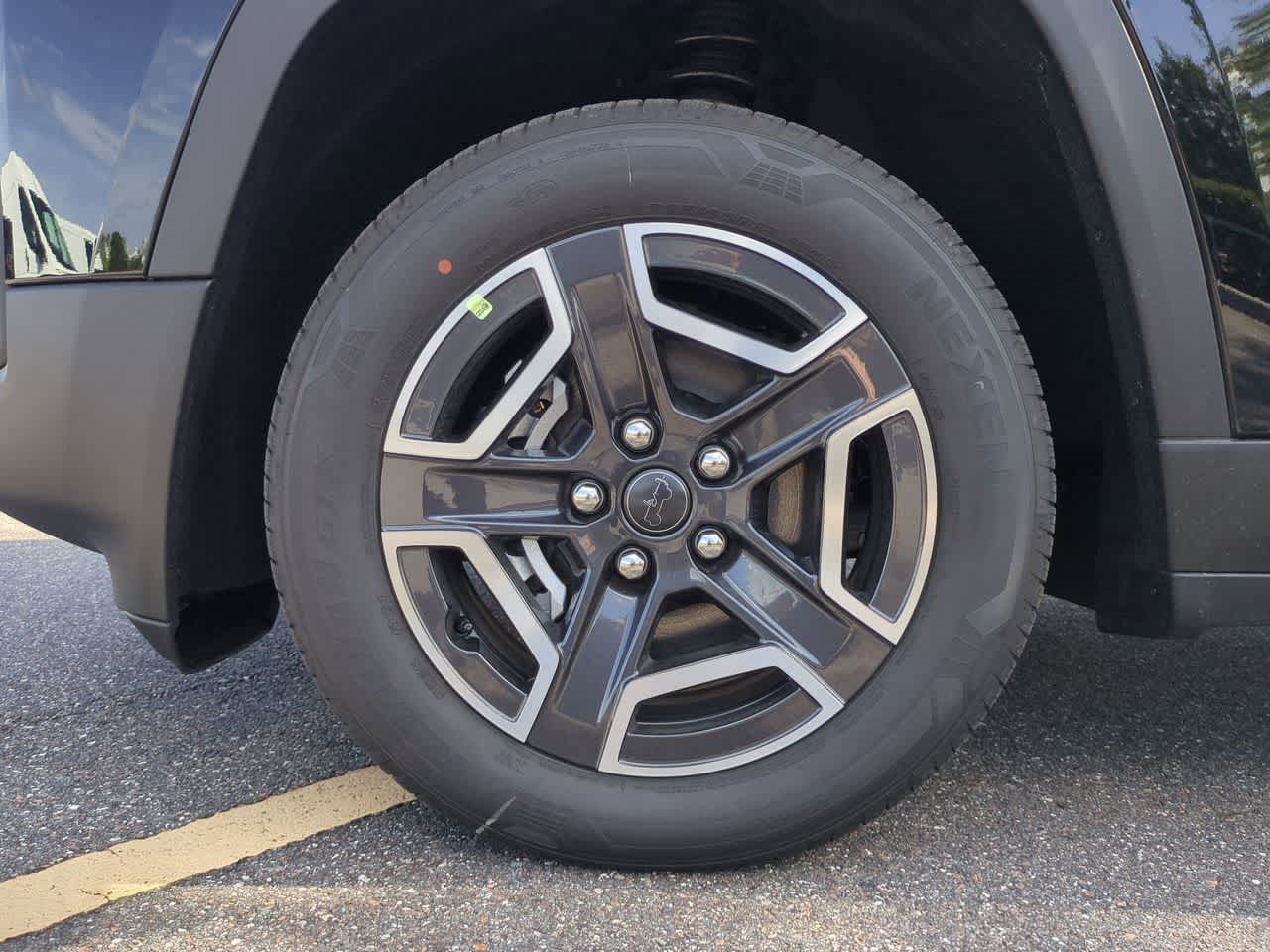 Thumbnail: 2026 Jeep Cherokee - 14