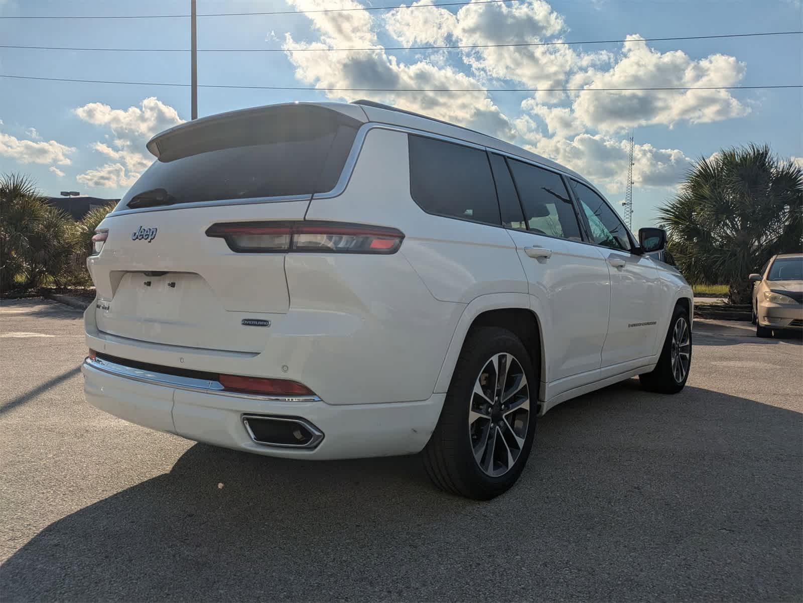 Thumbnail: 2022 Jeep Grand Cherokee L - 5