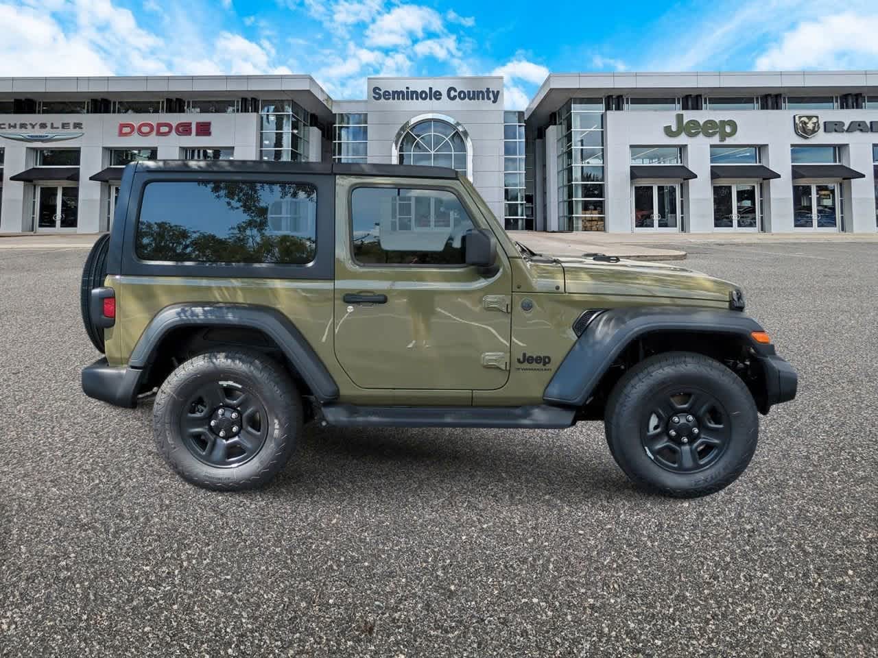 Thumbnail: 2025 Jeep Wrangler - 9