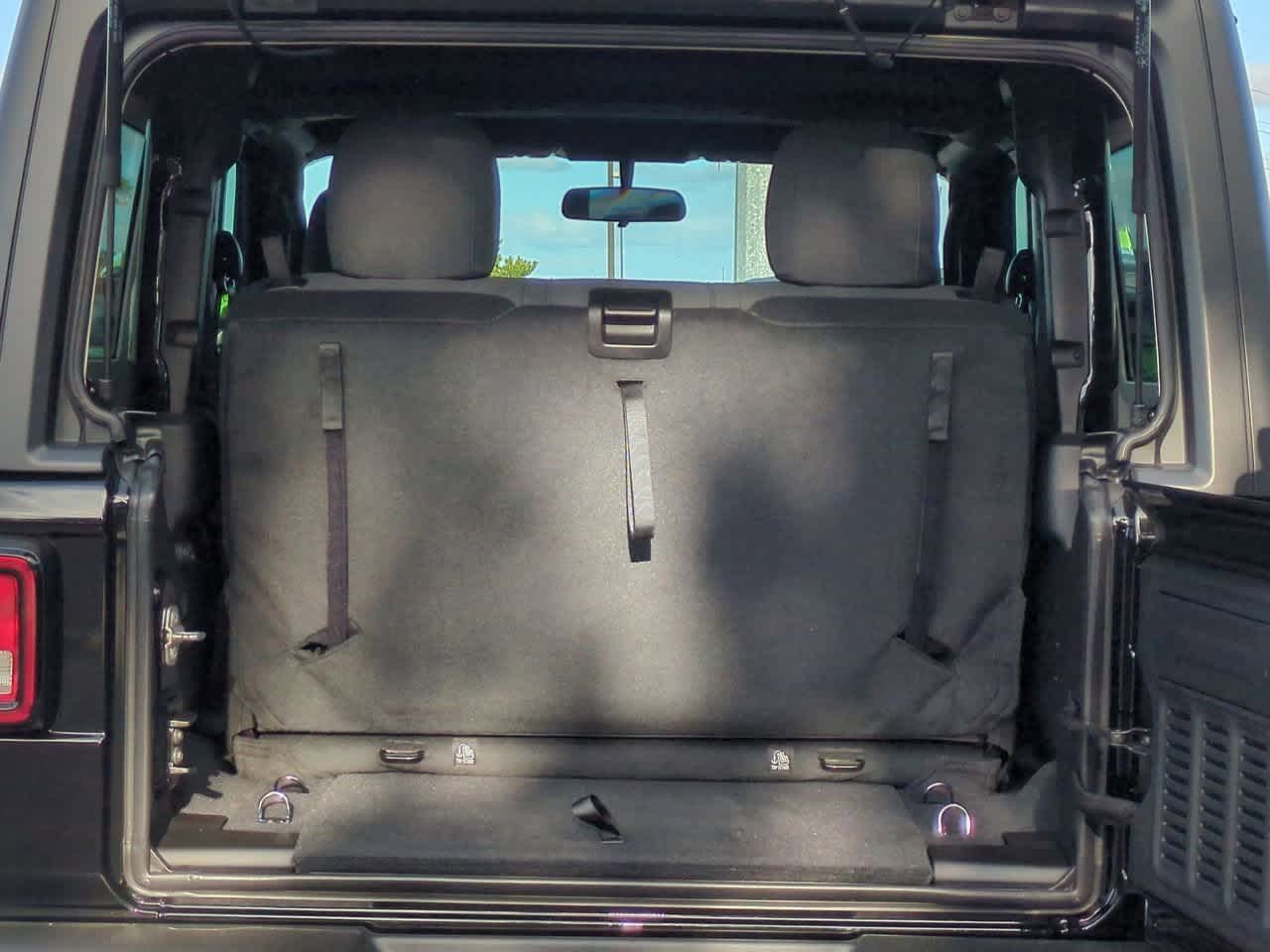 Thumbnail: 2026 Jeep Wrangler - 32