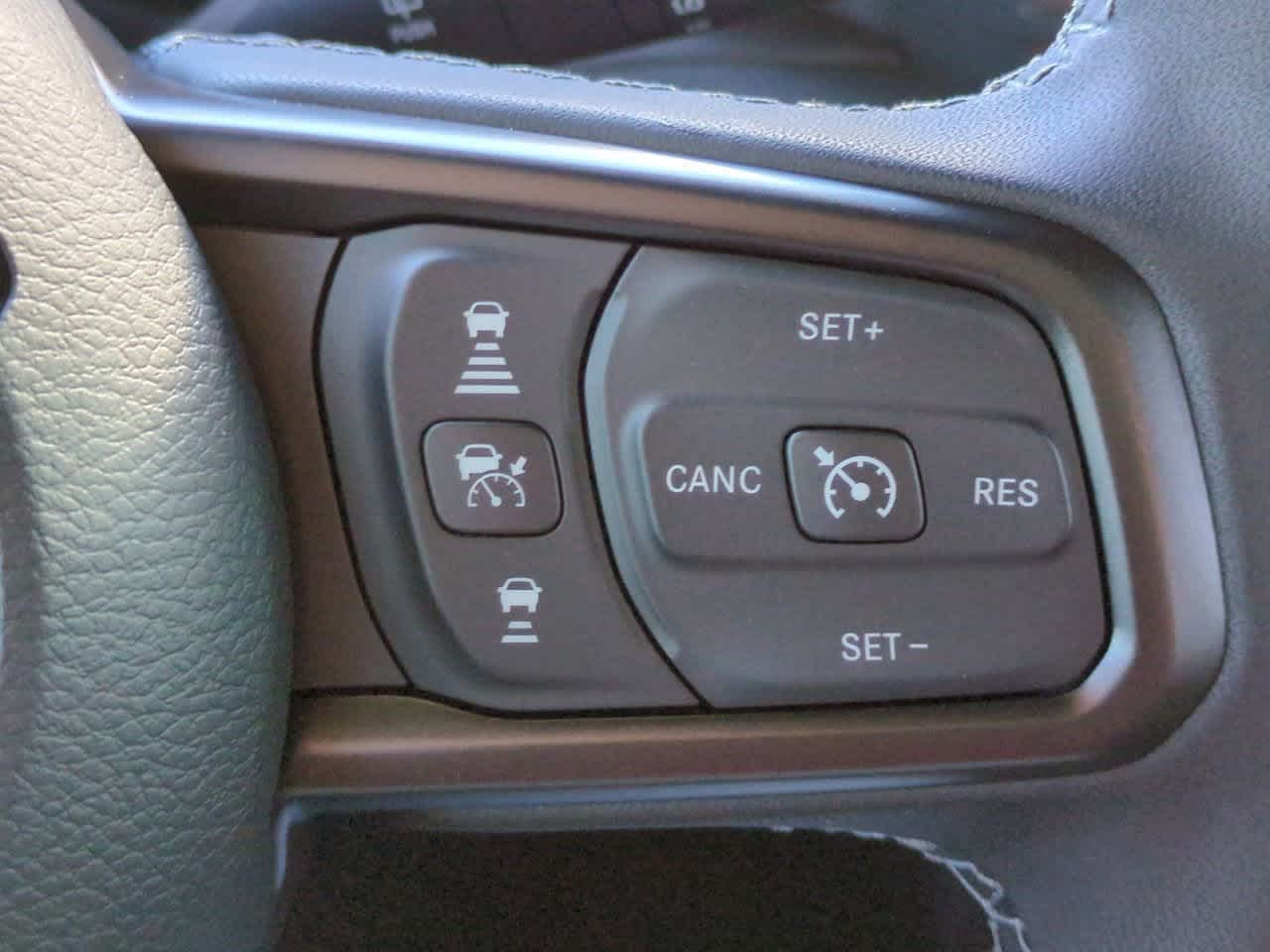 Thumbnail: 2025 Jeep Wrangler - 25