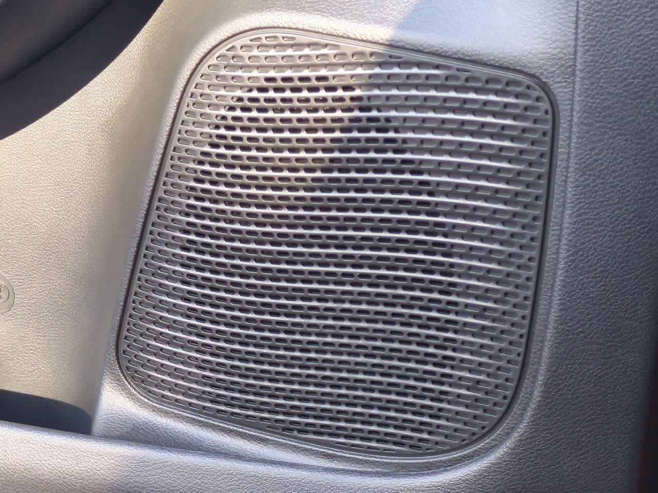 Thumbnail: 2026 Chrysler Pacifica - 31