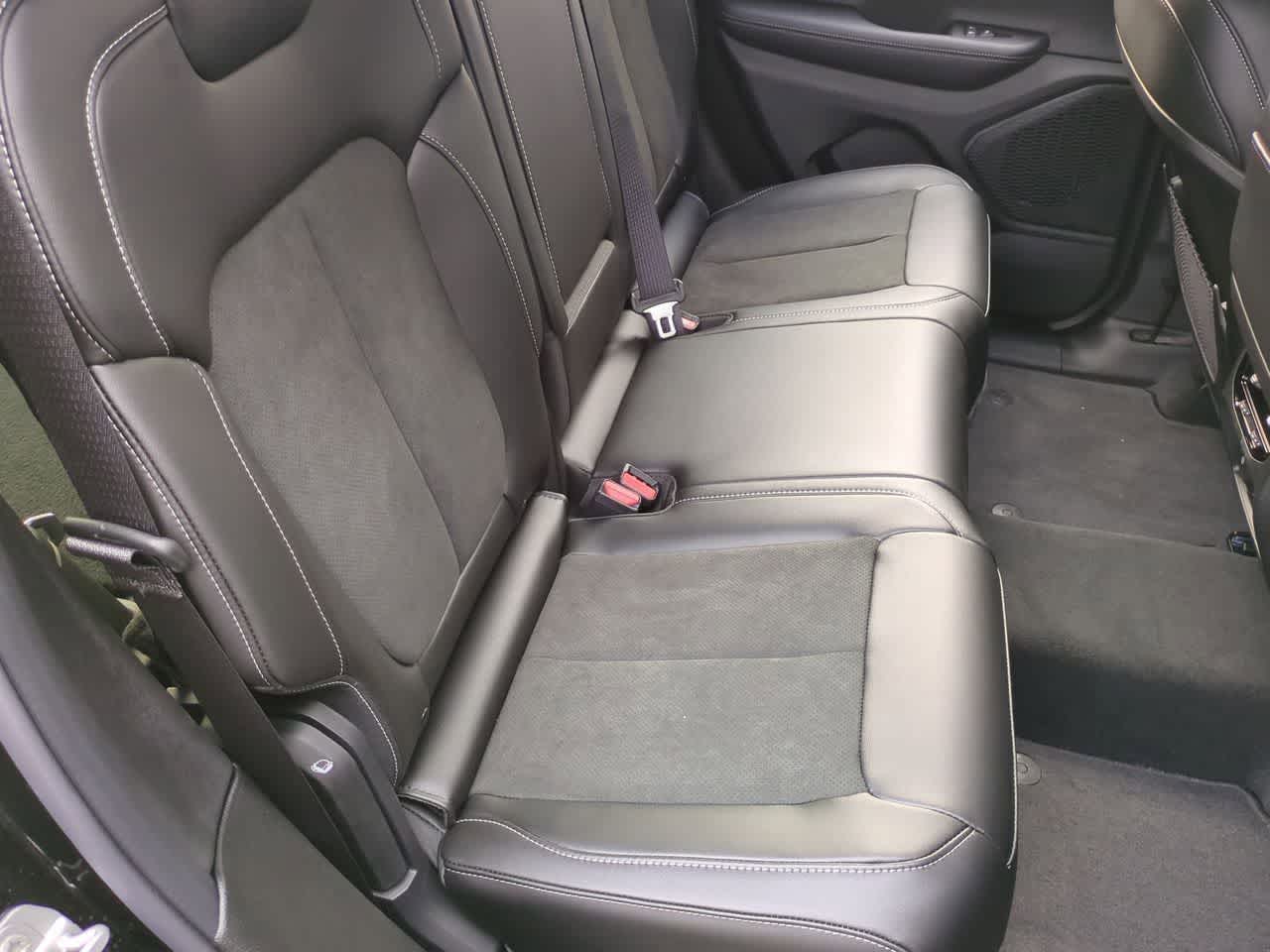 Thumbnail: 2025 Jeep Grand Cherokee - 22