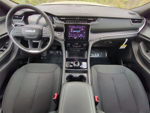 Thumbnail: 2025 Jeep Grand Cherokee L - 16