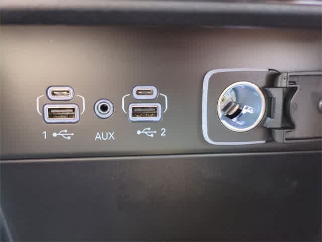 2025 Jeep Grand Cherokee Limited Edition 34