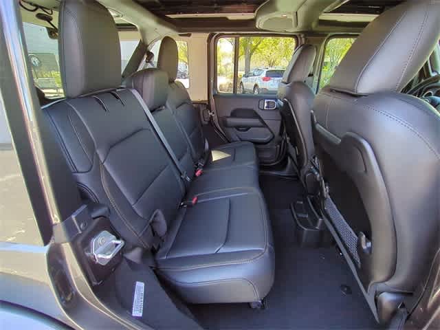 Thumbnail: 2025 Jeep Wrangler - 21