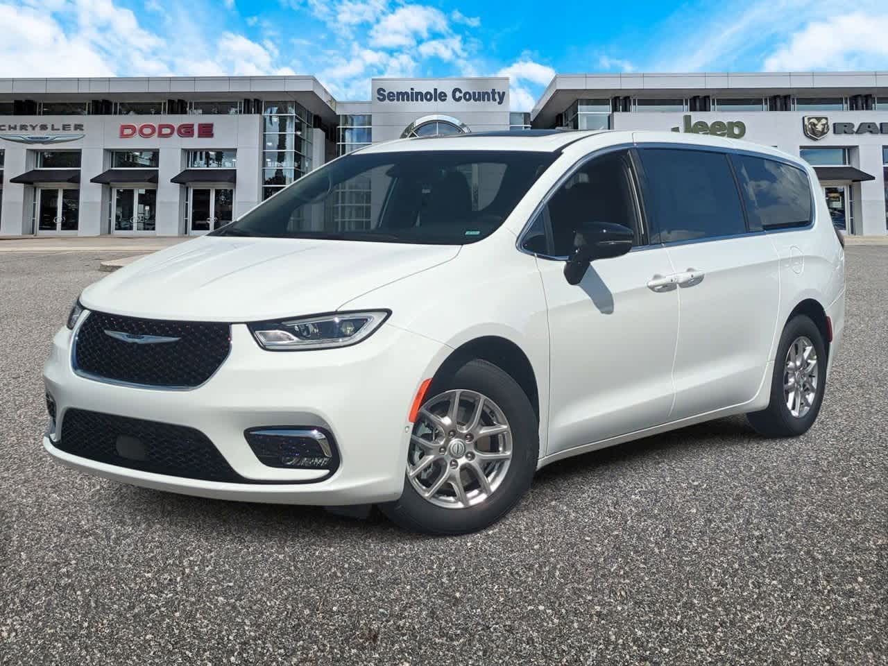 Thumbnail: 2026 Chrysler Pacifica - 1