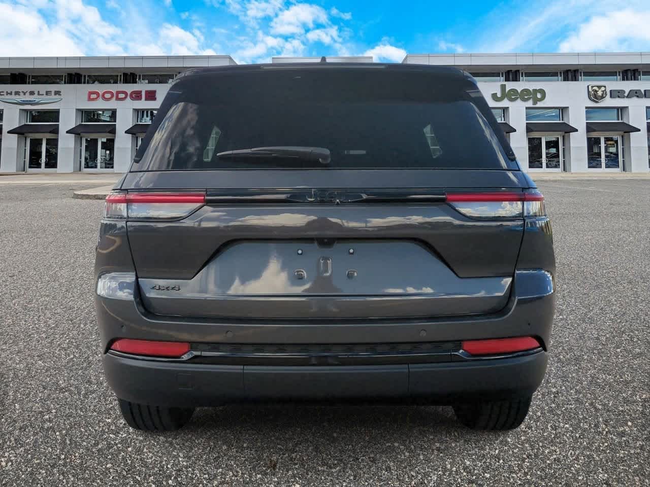 Thumbnail: 2025 Jeep Grand Cherokee - 7