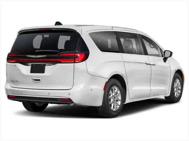 Thumbnail: 2026 Chrysler Pacifica - 2