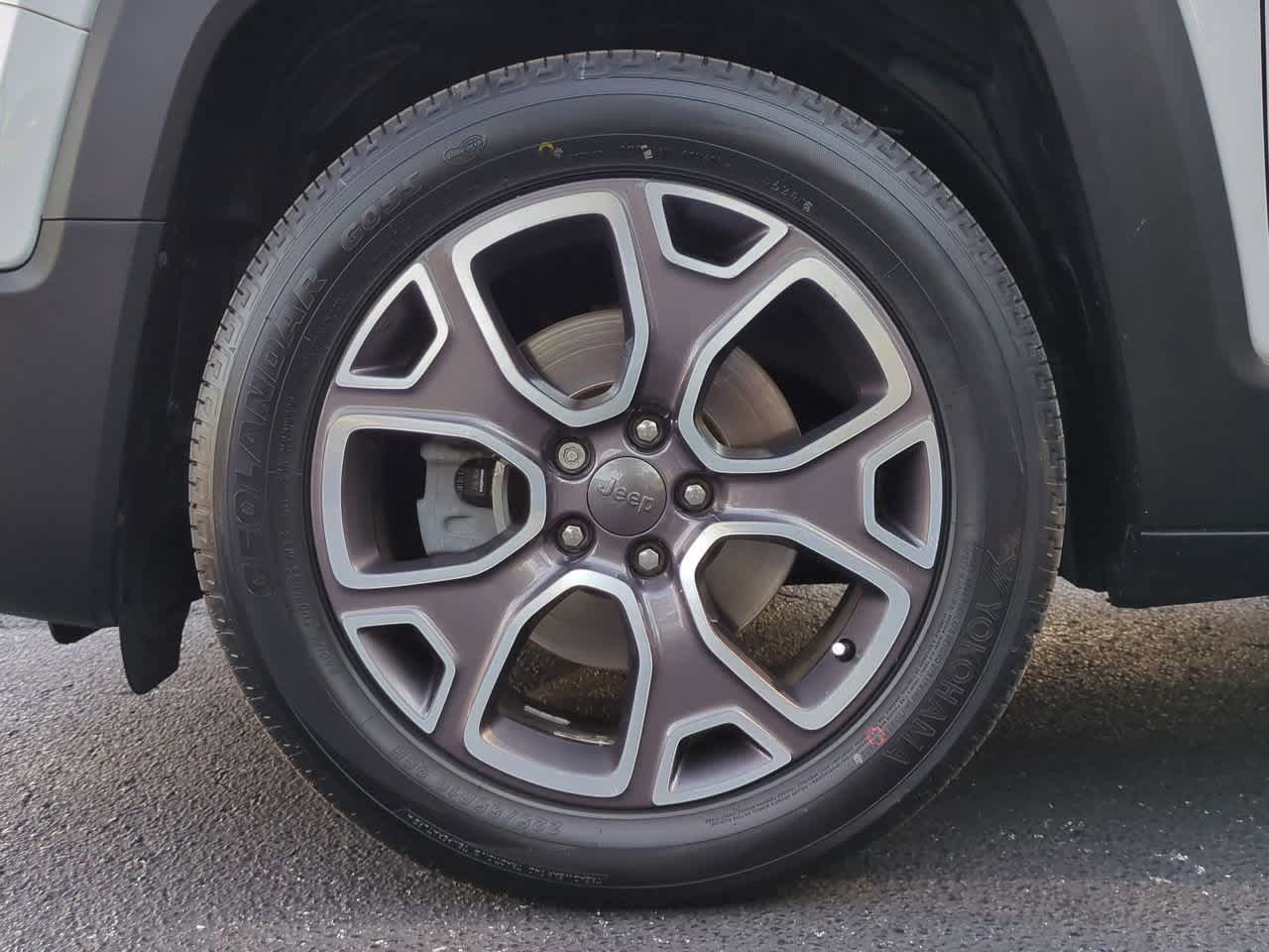 Thumbnail: 2018 Jeep Renegade - 14