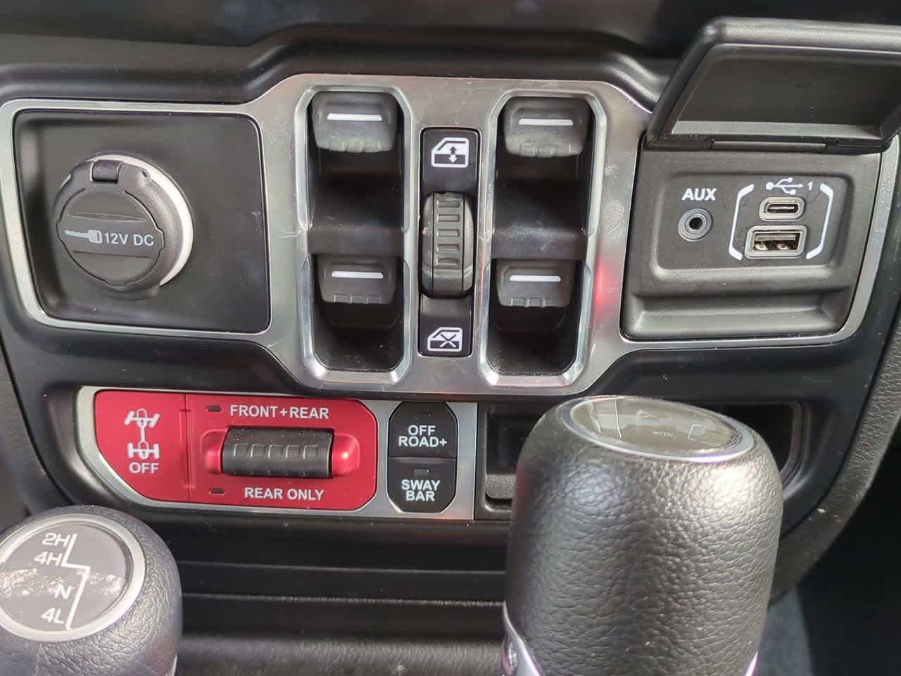 Thumbnail: 2022 Jeep Wrangler - 31