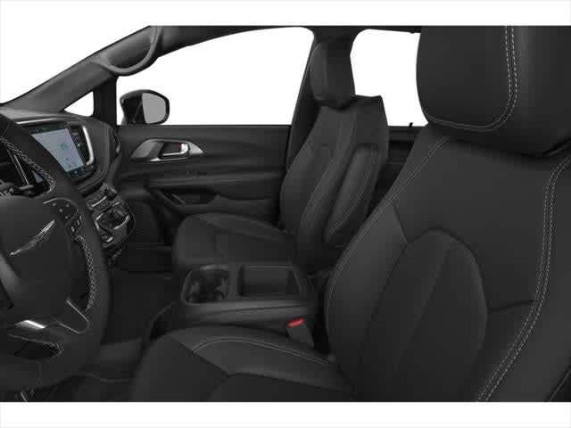 Thumbnail: 2026 Chrysler Pacifica - 6