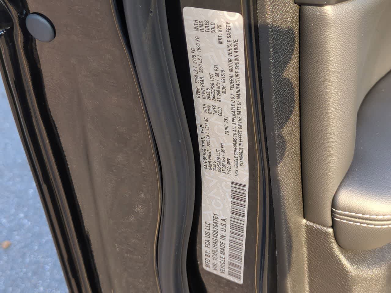 Thumbnail: 2025 Jeep Grand Cherokee - 37