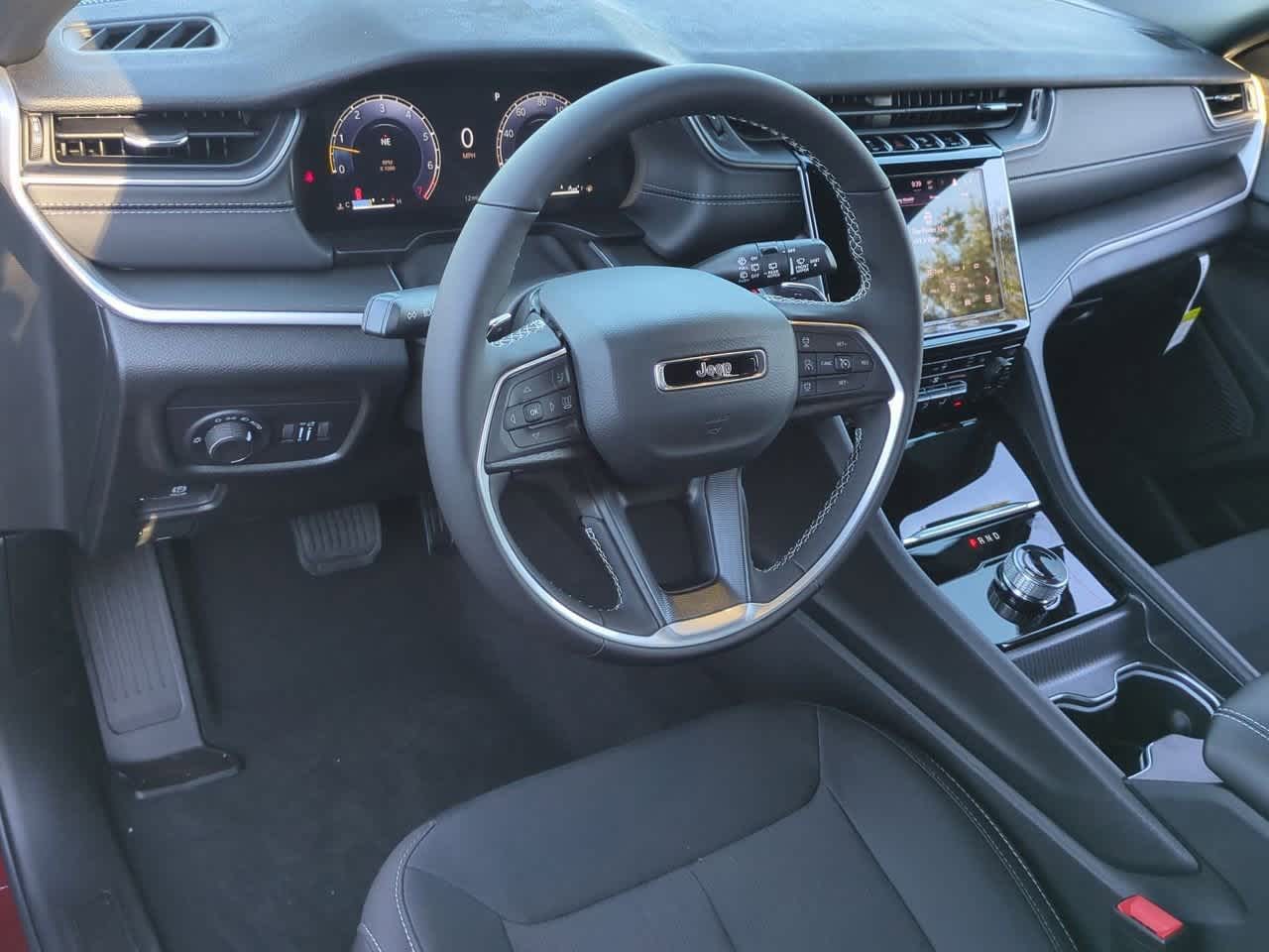 Thumbnail: 2025 Jeep Grand Cherokee L - 10