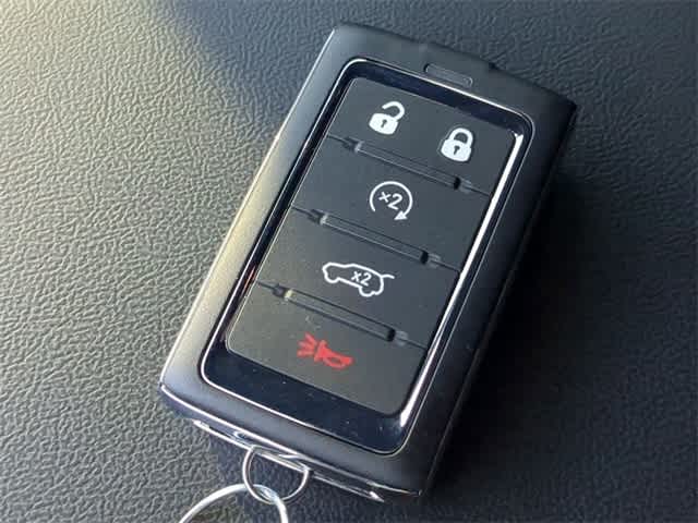 Thumbnail: 2025 Jeep Grand Cherokee - 33