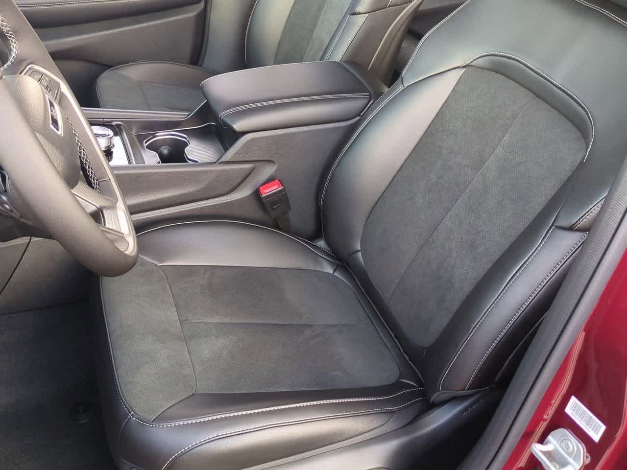 Thumbnail: 2025 Jeep Grand Cherokee L - 17