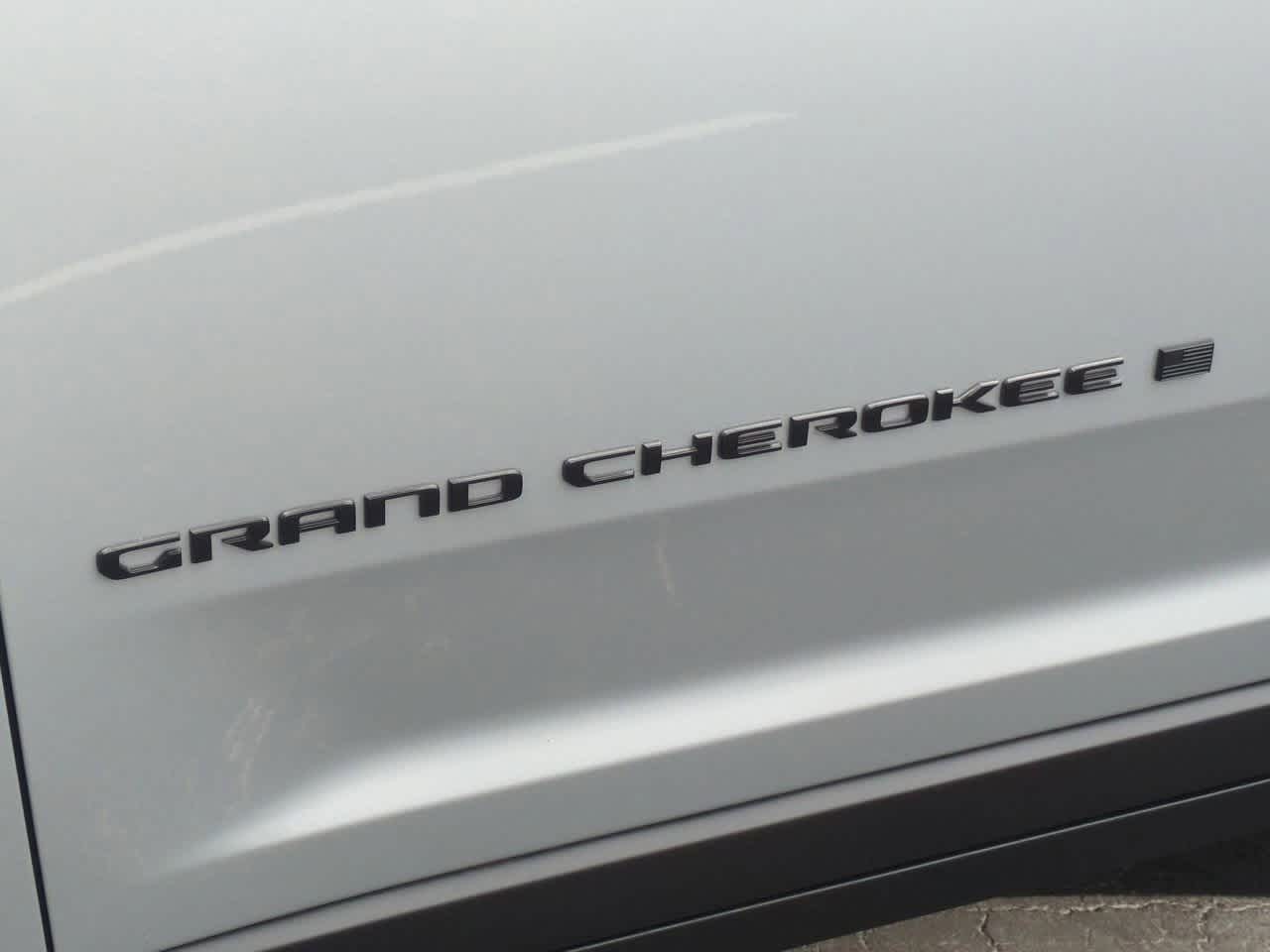Thumbnail: 2025 Jeep Grand Cherokee - 13