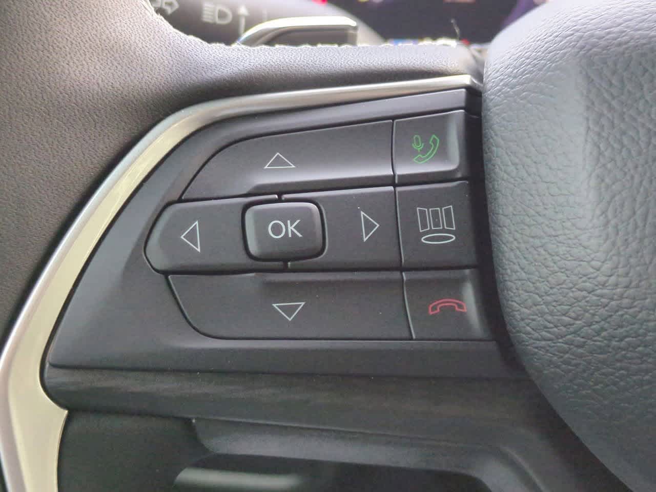 Thumbnail: 2025 Jeep Grand Cherokee - 25