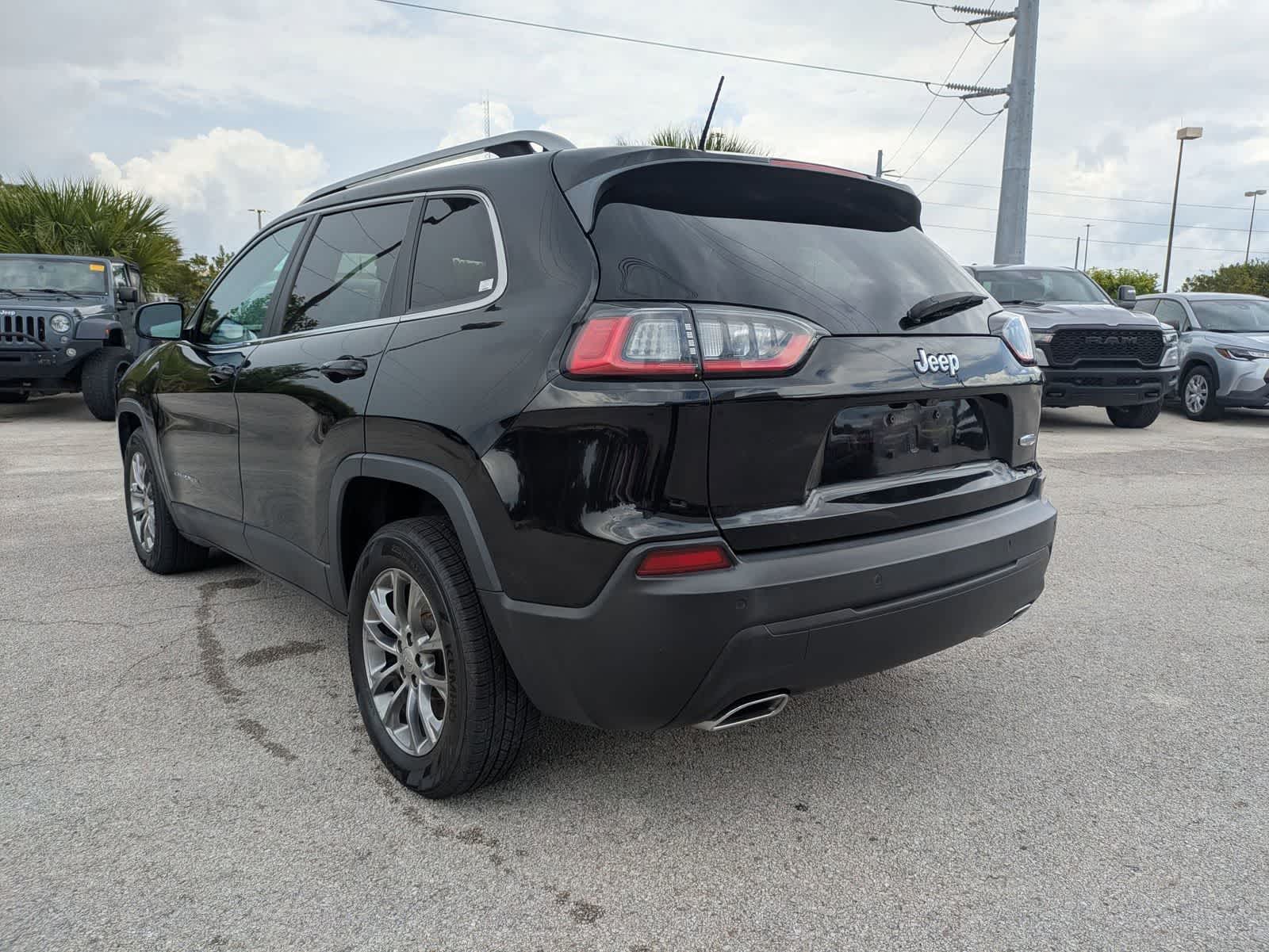 Thumbnail: 2021 Jeep Cherokee - 7