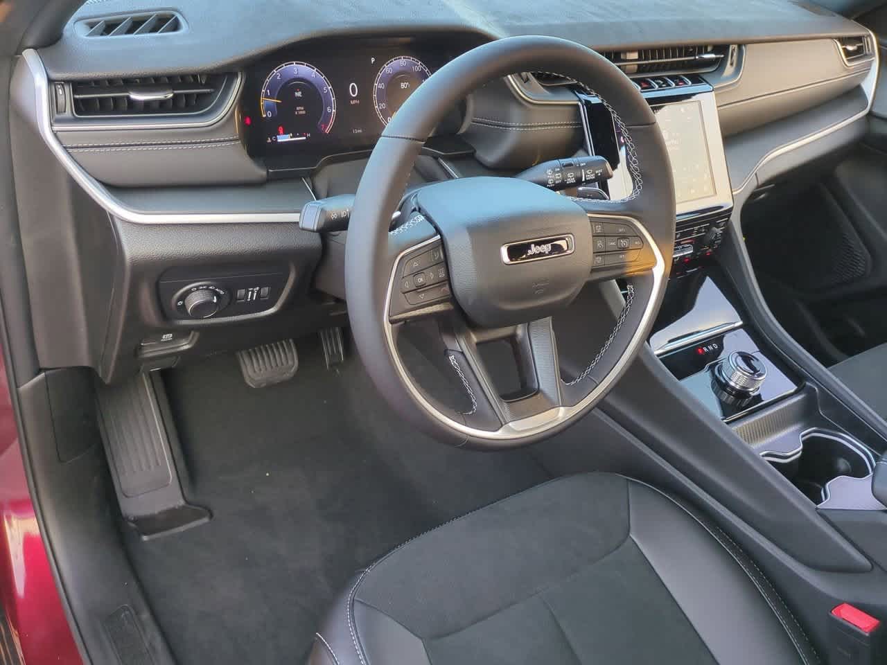 Thumbnail: 2025 Jeep Grand Cherokee - 10