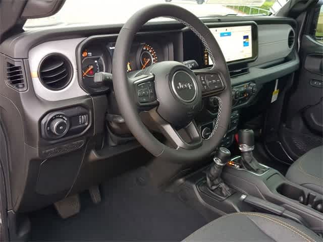 Thumbnail: 2025 Jeep Wrangler - 10