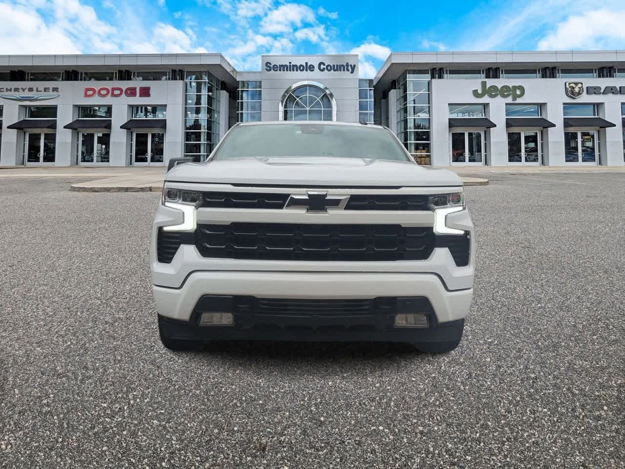 Thumbnail: 2022 Chevrolet Silverado 1500 - 3