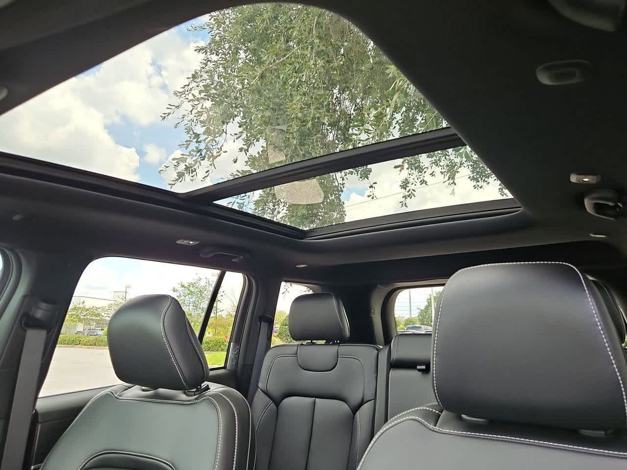 Thumbnail: 2025 Jeep Grand Cherokee - 19