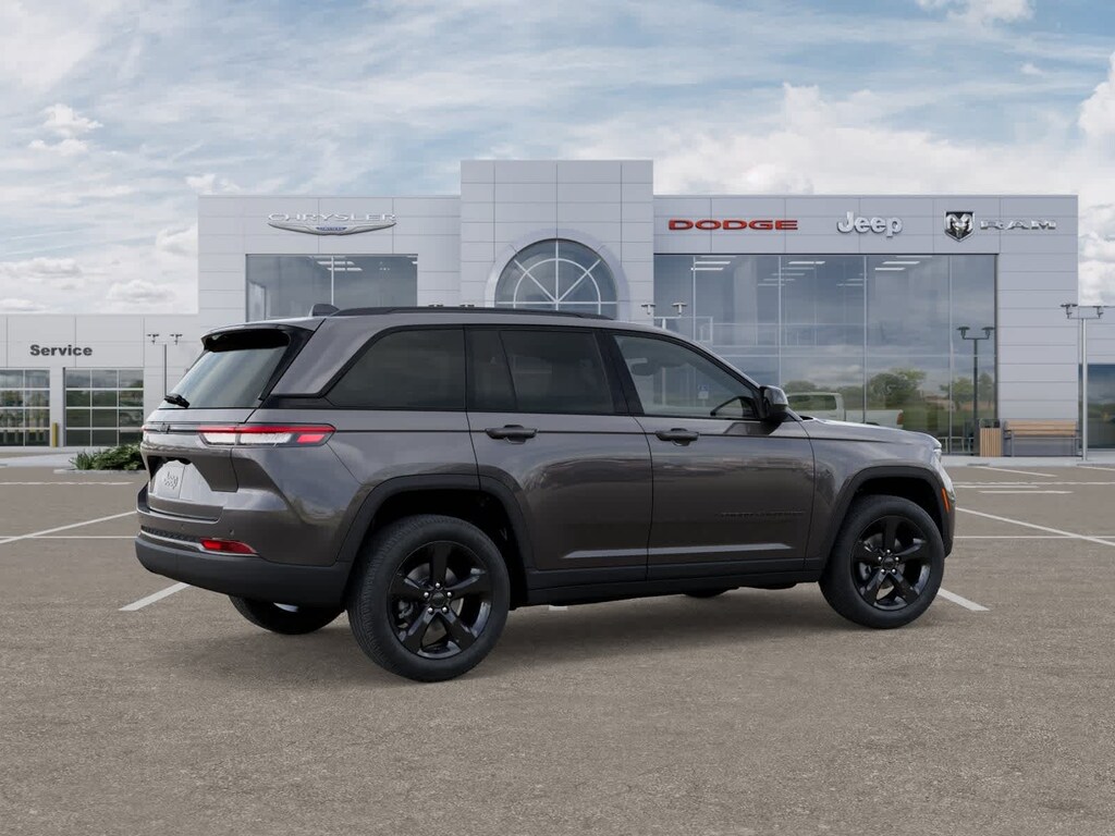 New 2025 Jeep Grand Cherokee Laredo SUV