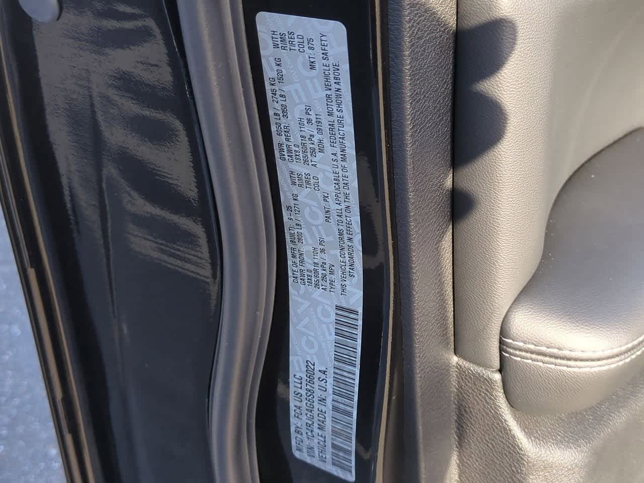 Thumbnail: 2025 Jeep Grand Cherokee - 37