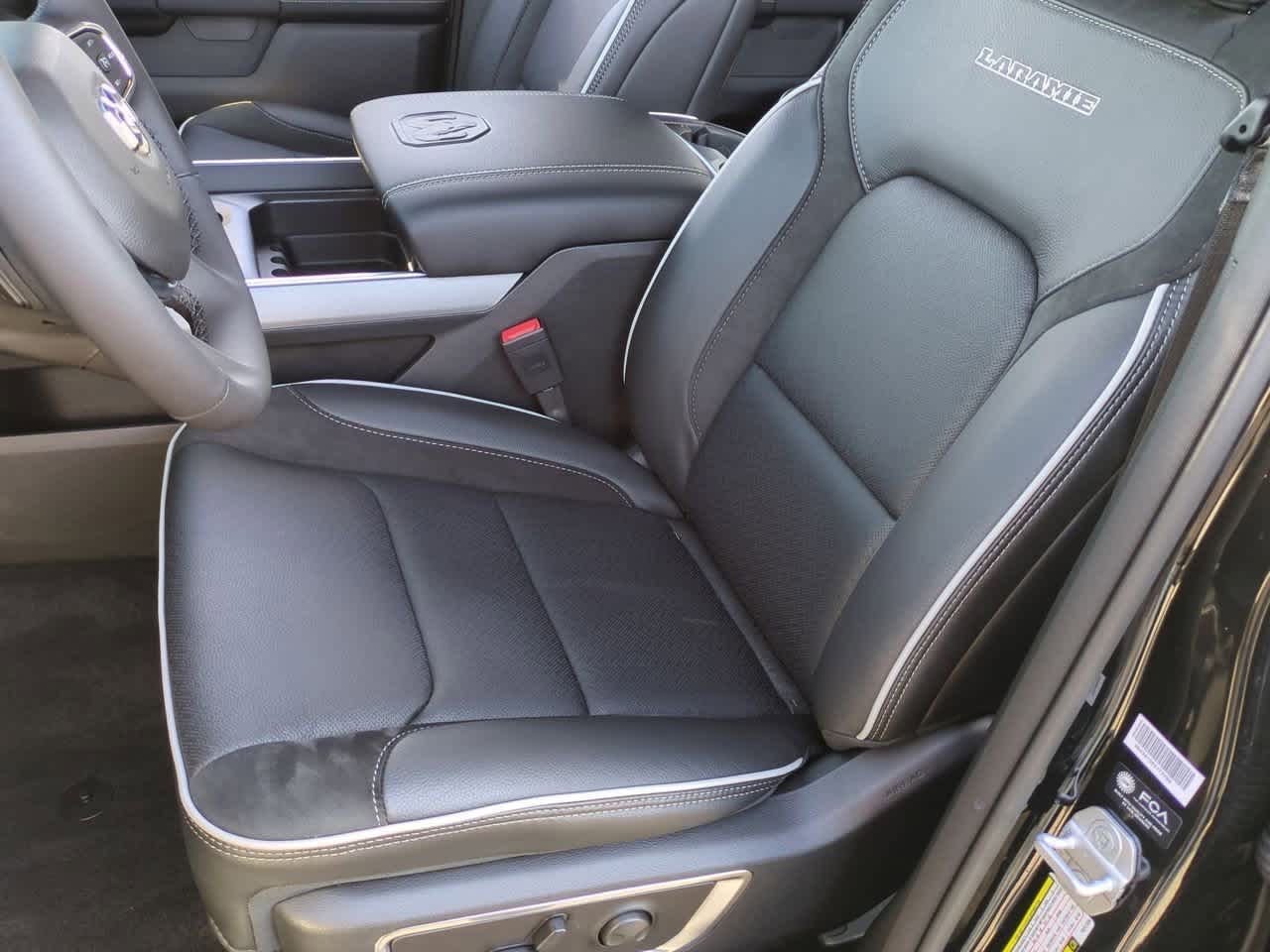 Thumbnail: 2026 RAM 1500 - 17