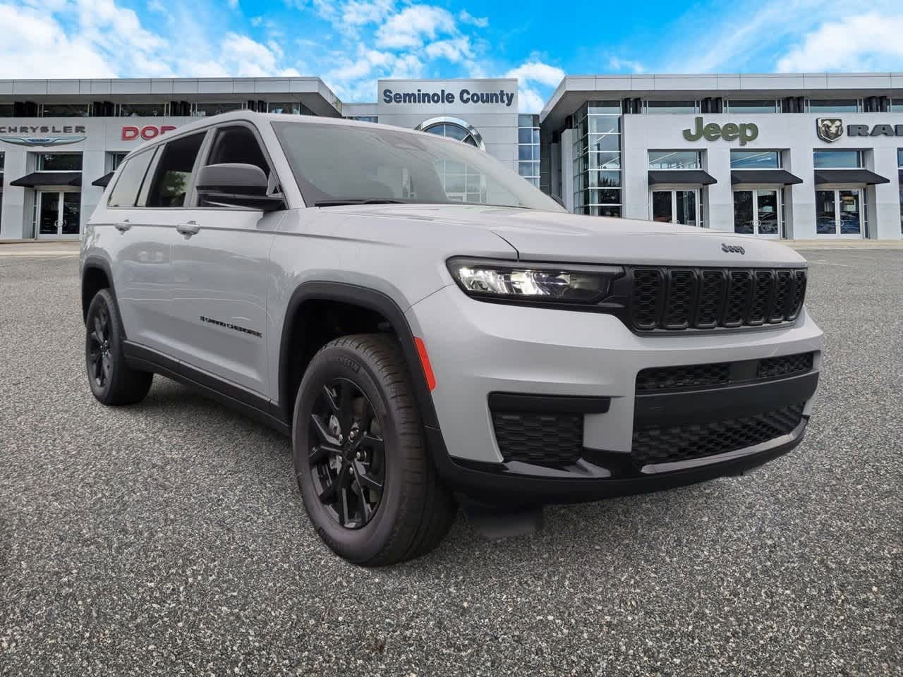 Thumbnail: 2025 Jeep Grand Cherokee L - 2