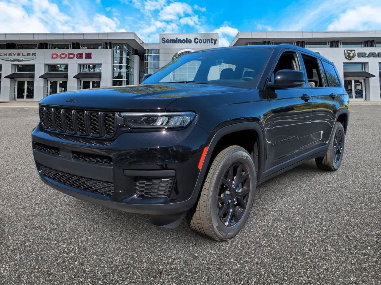 Thumbnail: 2025 Jeep Grand Cherokee L - 3