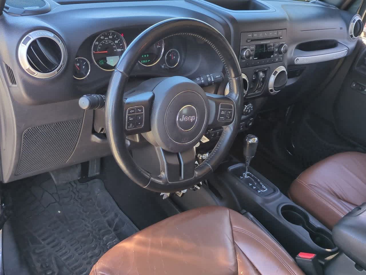 Thumbnail: 2017 Jeep Wrangler - 10