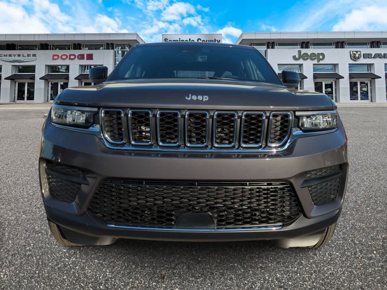 Thumbnail: 2025 Jeep Grand Cherokee - 3