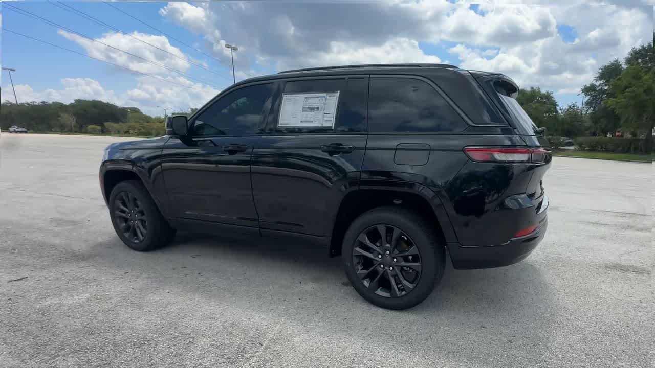 Thumbnail: 2026 Jeep Grand Cherokee - 6