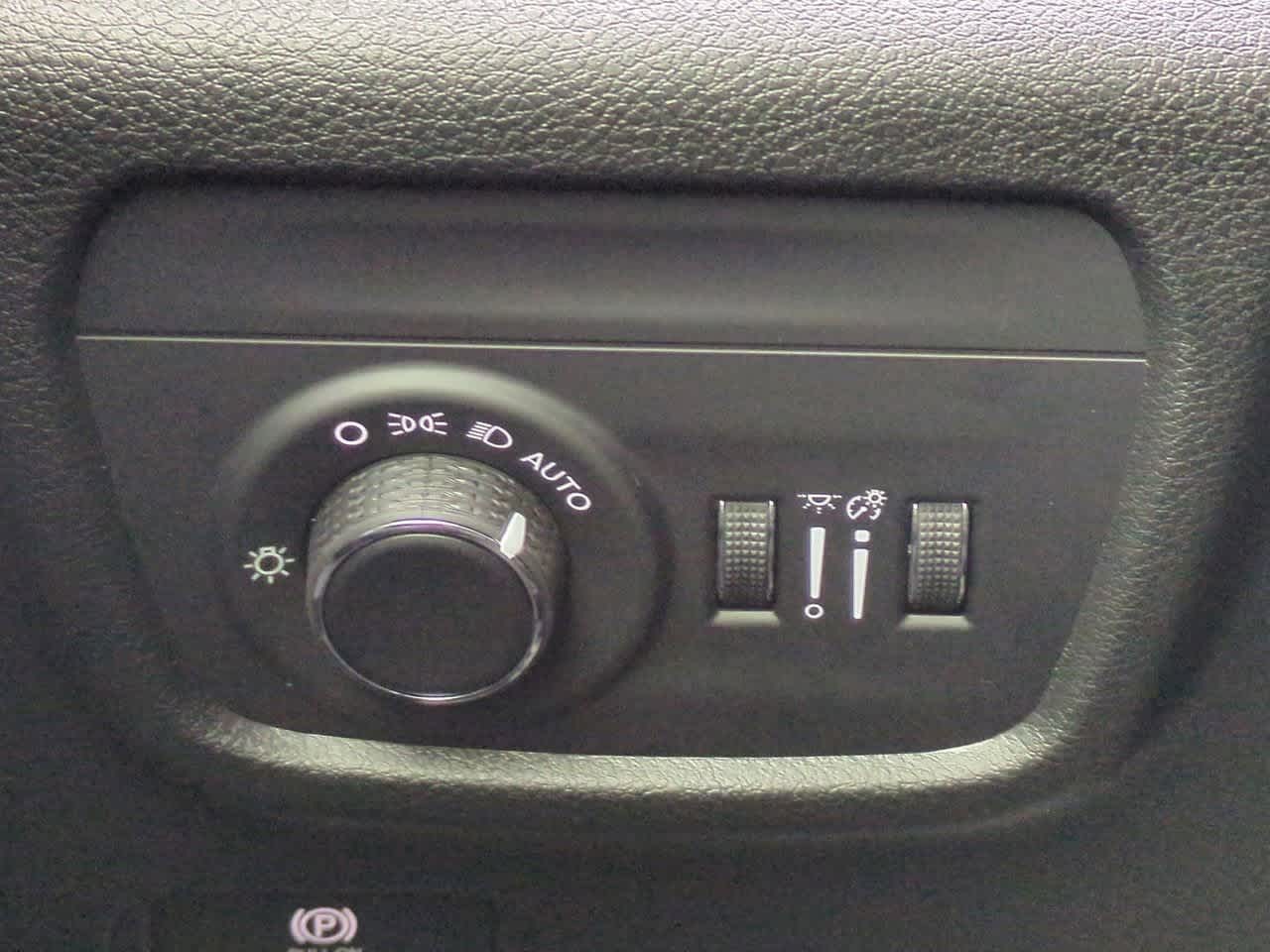 Thumbnail: 2025 Jeep Grand Cherokee - 18