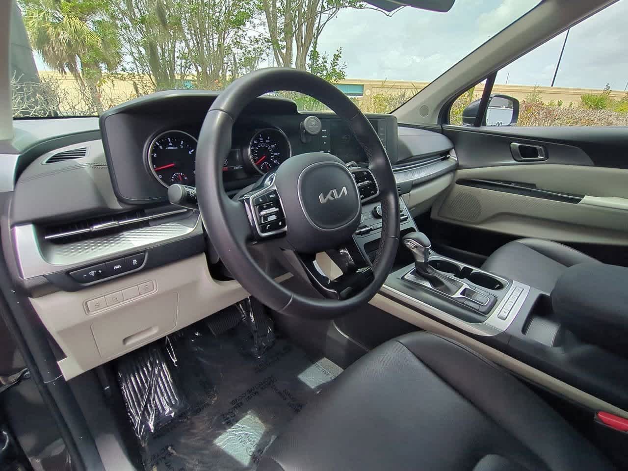 Thumbnail: 2024 Kia Carnival - 10