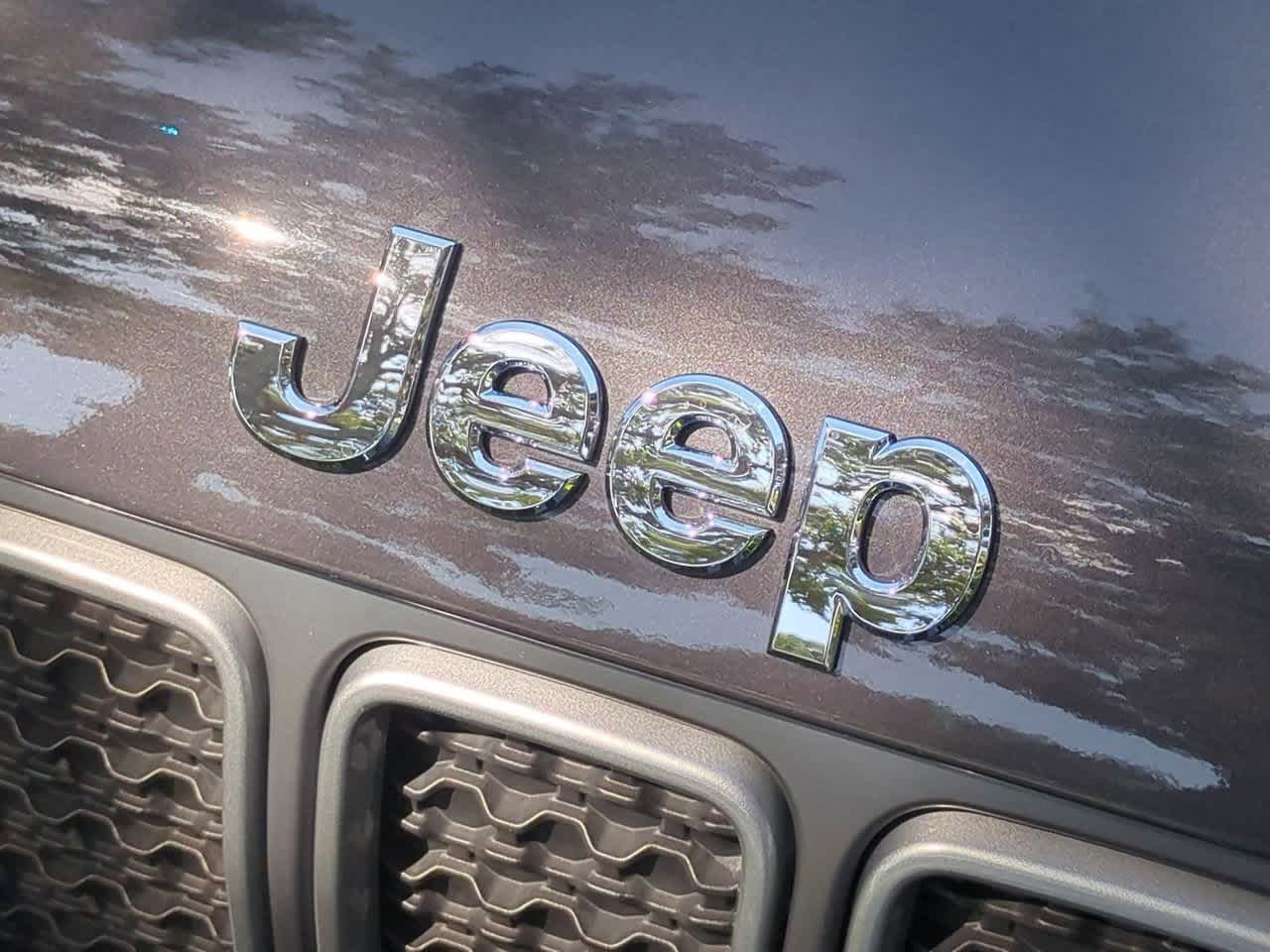 Thumbnail: 2022 Jeep Renegade - 12