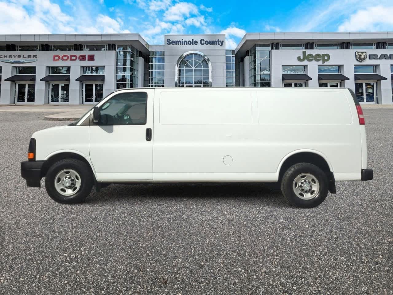 Thumbnail: 2017 Chevrolet Express - 5