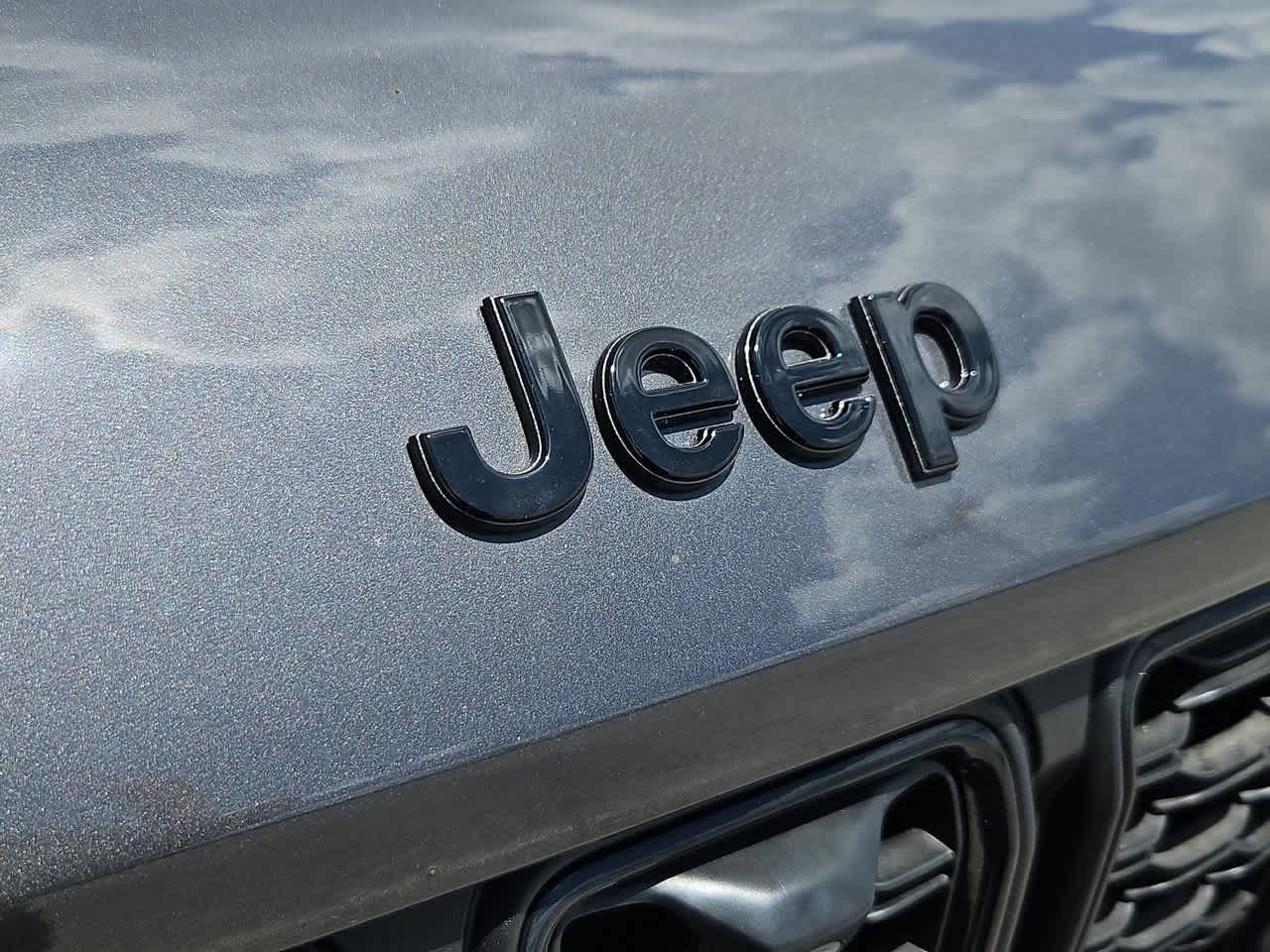 Thumbnail: 2025 Jeep Grand Cherokee - 12
