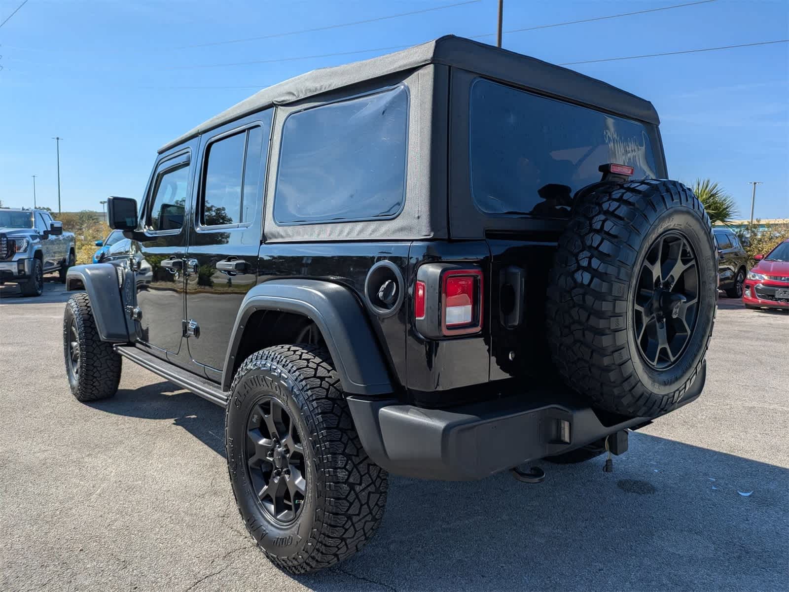 Thumbnail: 2021 Jeep Wrangler - 6